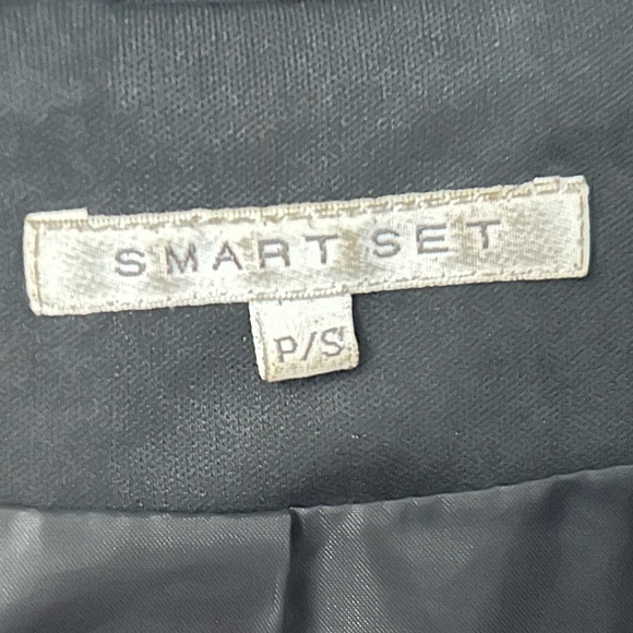 Smart Set Black Trench Coat - Picture 3 of 3